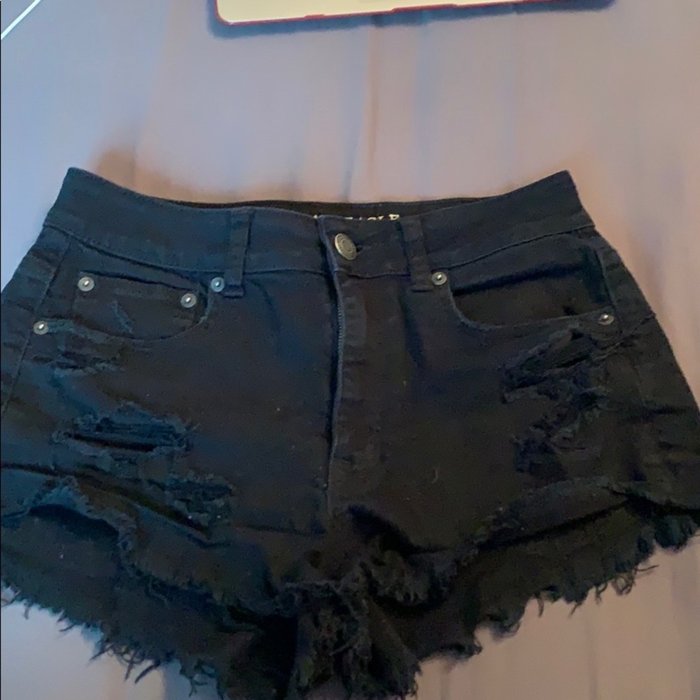 Festival high rise black shorts!